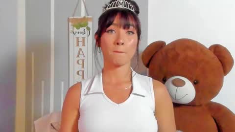 Snapshot of angelique_murphy chatting on 02.11.26 Angelique Murphy online show from 02.11.26