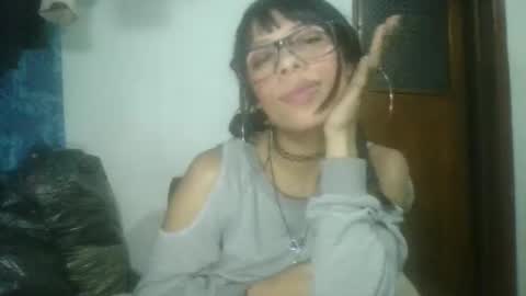 angelita_33 online show from 10.17.25
