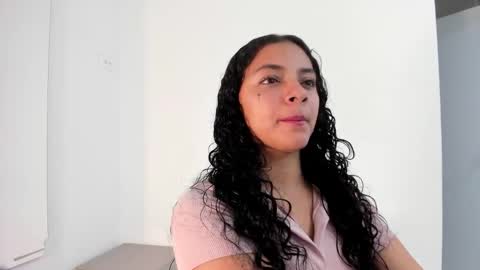 Snapshot of angelitafrodita chatting on 01.12.26 A F R O D I T A online show from 01.12.26