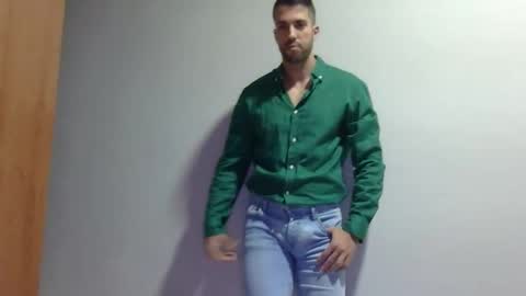 Snapshot of angell102890 chatting on 11.01.25 angell102890 online show from 11.01.25