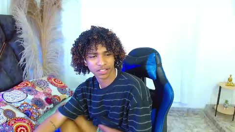 Snapshot of angell18_ chatting on 05.19.26 Angel online show from 05.19.26