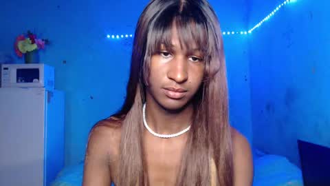 Snapshot of angell_dustt chatting on 10.05.25 Danielle online show from 10.05.25