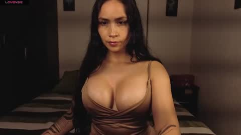 Snapshot of angellaisabella chatting on 07.16.26 ANGELA ISABELLA online show from 07.16.26