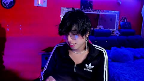 Snapshot of angellonfire chatting on 01.05.25 Angel  online show from 01.05.25