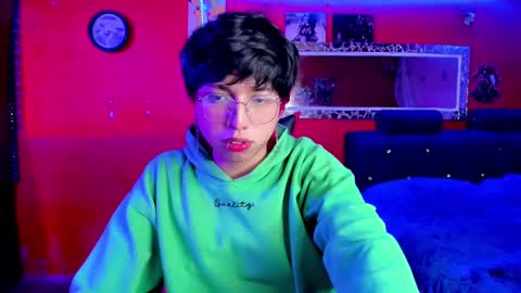 Snapshot of angellonfire chatting on 03.12.25 Angel  online show from 03.12.25