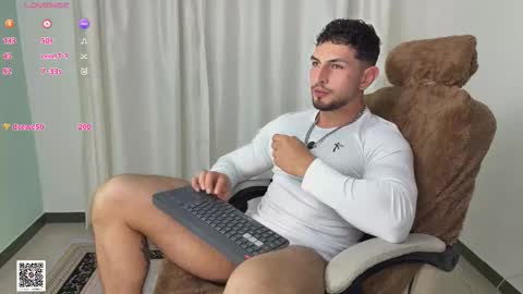 Snapshot of angeloferro1 chatting on 09.18.25 Angelo Ferro online show from 09.18.25