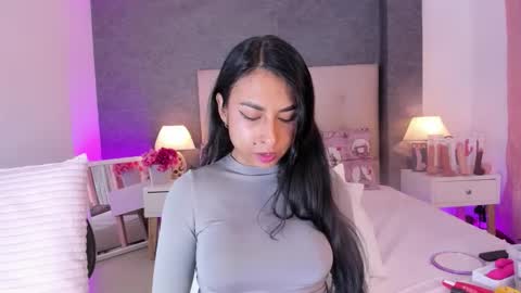 Angela online show from 12.05.25