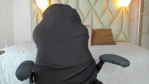 ANGIE online show from 11.14.25