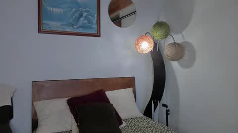 Angel Fox online show from 12.30.24