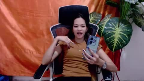 Snapshot of angelyn_slim chatting on 06.04.26 angelyn_slim online show from 06.04.26
