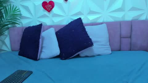 anggie online show from 04.01.26