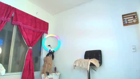 Snapshot of angye_hot chatting on 10.12.25 Jovana Michell online show from 10.12.25