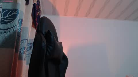 Snapshot of aniie_sweet4u chatting on 04.07.26 ANIIE online show from 04.07.26