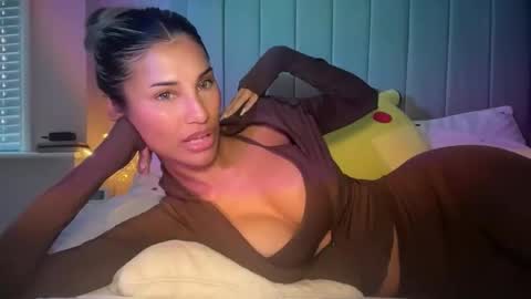 anisha online show from 11.18.25