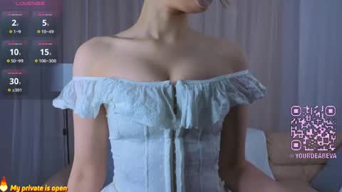 Snapshot of anika_heir chatting on 05.19.26 Alice online show from 05.19.26