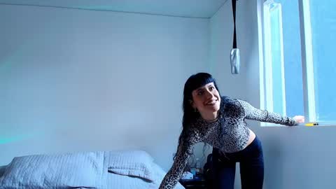 Snapshot of anika_lowen chatting on 01.25.25 Anika And Lowen Your Thumbs Up Are Super Important For Us online show from 01.25.25