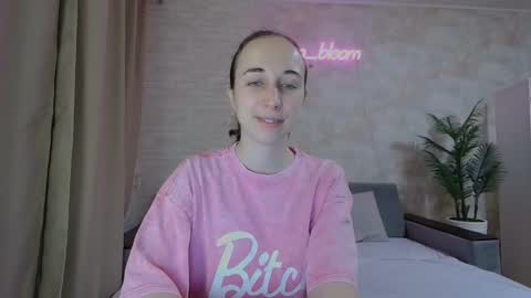 Snapshot of anikabloom chatting on 01.18.25 anikabloom online show from 01.18.25