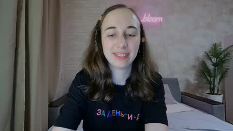 Snapshot of anikabloom chatting on 02.08.25 anikabloom online show from 02.08.25