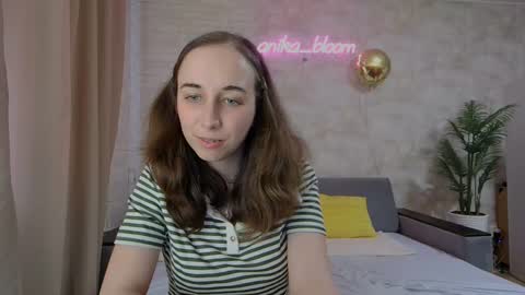 Snapshot of anikabloom chatting on 02.19.25 anikabloom online show from 02.19.25