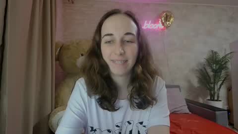 Snapshot of anikabloom chatting on 03.07.25 anikabloom online show from 03.07.25