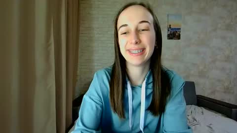 Snapshot of anikabloom chatting on 04.29.26 anikabloom online show from 04.29.26