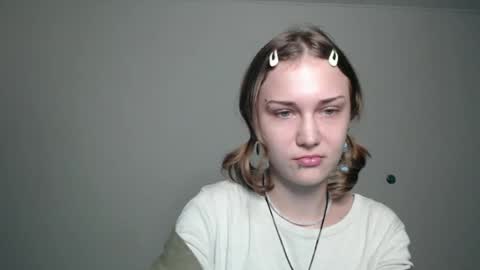 Snapshot of anisiaaa_lovesyou chatting on 10.09.25 Anisia online show from 10.09.25