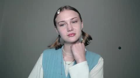 Snapshot of anisiaaa_lovesyou chatting on 10.26.25 Anisia online show from 10.26.25