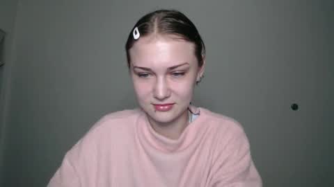 Snapshot of anisiaaa_lovesyou chatting on 10.31.25 Anisia online show from 10.31.25