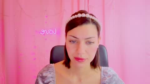 Anni online show from 02.04.26