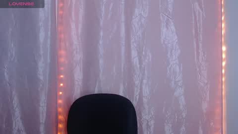 Snapshot of anita23_ chatting on 05.13.26 ANITTA online show from 05.13.26