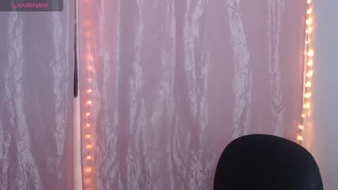 Snapshot of anita23_ chatting on 05.21.26 ANITTA online show from 05.21.26