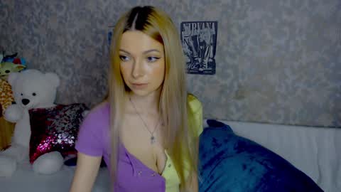 Snapshot of anita_moon_ chatting on 12.07.24 anita_moon_ online show from 12.07.24