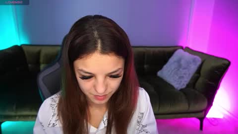 Snapshot of anitabambie chatting on 10.13.25 Anita online show from 10.13.25