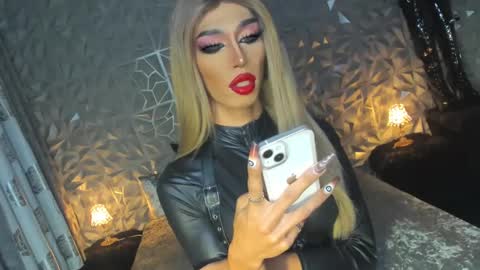 Snapshot of anitacruisze chatting on 01.09.25 Miss Ann online show from 01.09.25