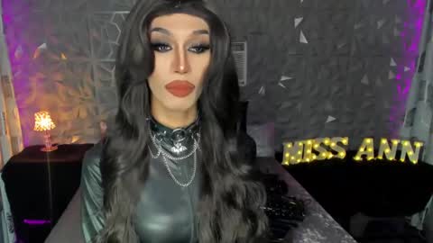 Snapshot of anitacruisze chatting on 01.18.25 Miss Ann online show from 01.18.25