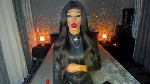 Snapshot of anitacruisze chatting on 01.27.25 Miss Ann online show from 01.27.25