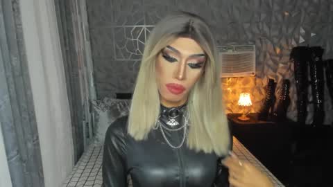 Snapshot of anitacruisze chatting on 02.03.25 Miss Ann online show from 02.03.25