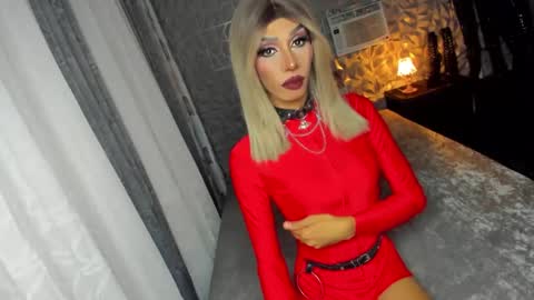 Snapshot of anitacruisze chatting on 02.15.25 Miss Ann online show from 02.15.25