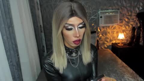 Snapshot of anitacruisze chatting on 02.19.25 Miss Ann online show from 02.19.25