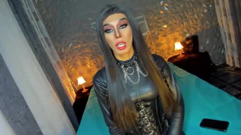 Snapshot of anitacruisze chatting on 02.23.25 Miss Ann online show from 02.23.25