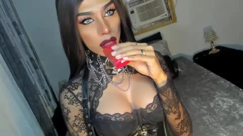 Snapshot of anitacruisze chatting on 02.26.25 Miss Ann online show from 02.26.25