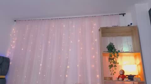 anitaglow online show from 09.28.25