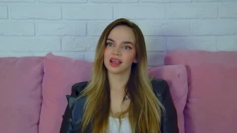 Snapshot of anitaventure chatting on 03.27.26 AnitaVenture online show from 03.27.26