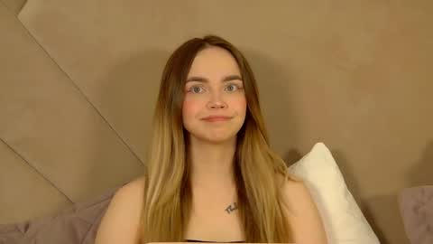 Snapshot of anitaventure chatting on 04.08.26 AnitaVenture online show from 04.08.26