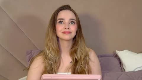 Snapshot of anitaventure chatting on 04.11.26 AnitaVenture online show from 04.11.26