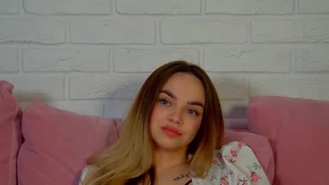 Snapshot of anitaventure chatting on 05.07.26 AnitaVenture online show from 05.07.26