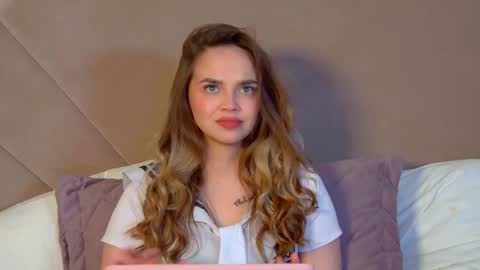 Snapshot of anitaventure chatting on 05.09.26 AnitaVenture online show from 05.09.26