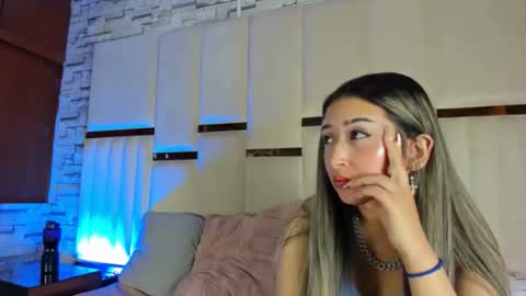 Snapshot of anlleloandangela chatting on 04.22.26 ANGEL AND TEFY online show from 04.22.26