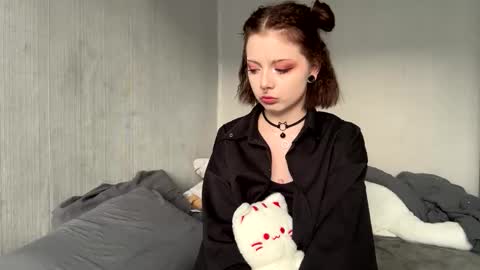 AnmiXHot online show from 11.17.25