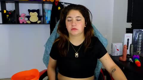 Snapshot of ann_cohen chatting on 02.10.25 Only fans online show from 02.10.25